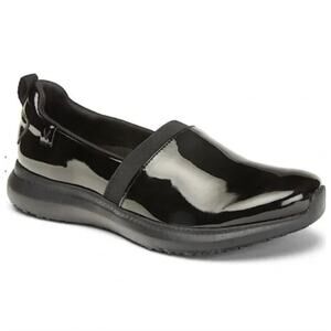 Vionic Pro Fiona Slip On Shoes Black Patent Sz 7.5 Nursing Hospital Med Non Slip